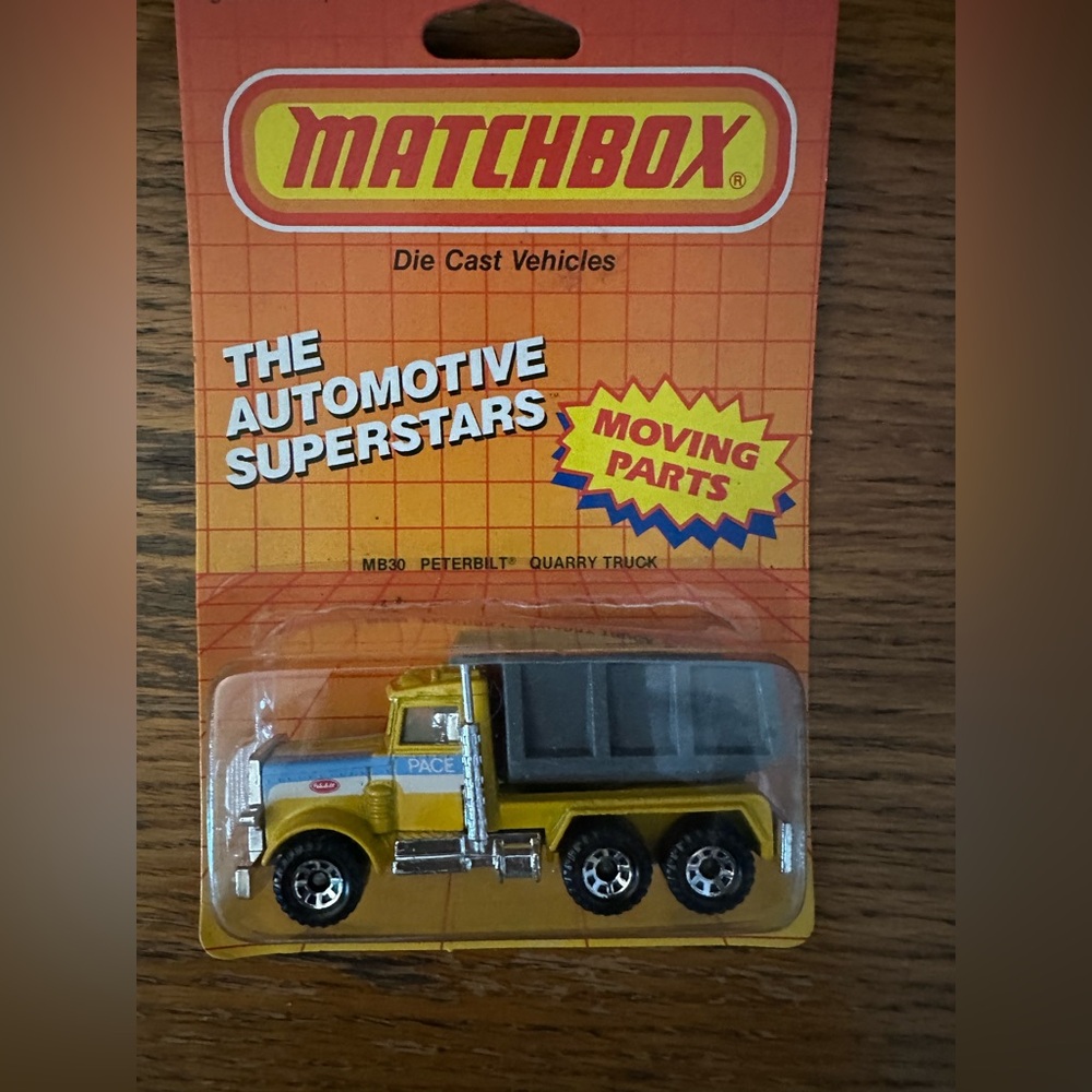 Matchbox die cast metal Peterbuilt Quarry Truck vintage new in box